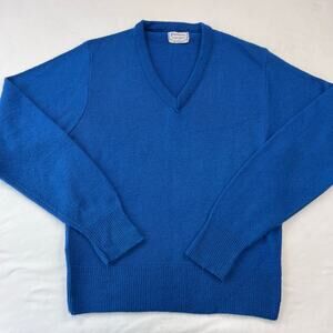 Philmont Sportswear Vintage acrylic women’s Size Large V-Neck Sweater Blue USA